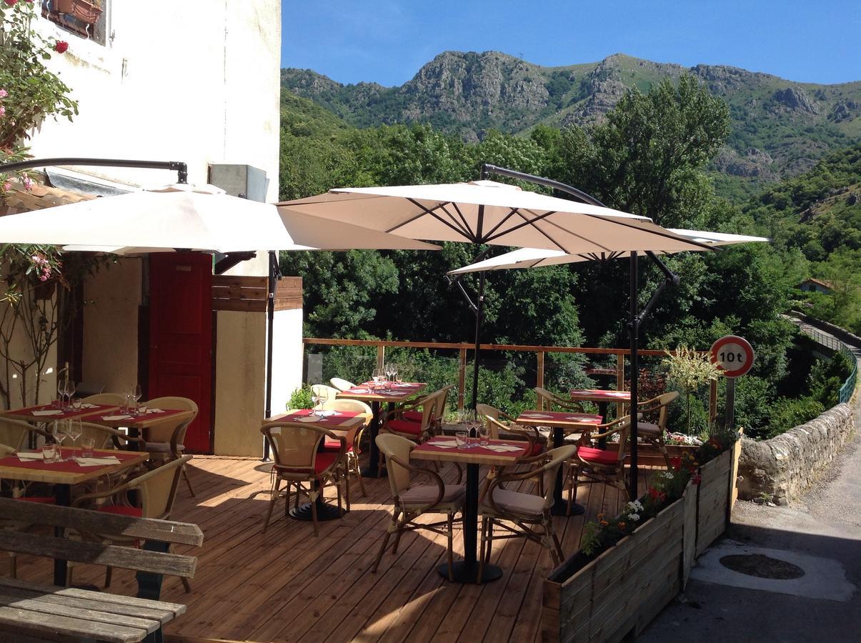 L'Auberge De Montpezat Exterior photo